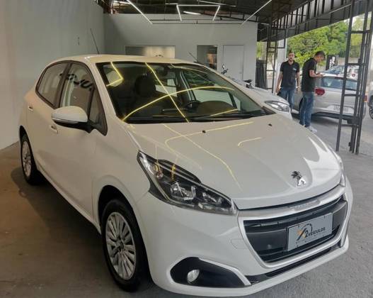 PEUGEOT 208 1.2 ACTIVE 12V FLEX 4P MANUAL PEUGEOT 208 1.2 ACTIVE 12V FLEX 4P MANUAL